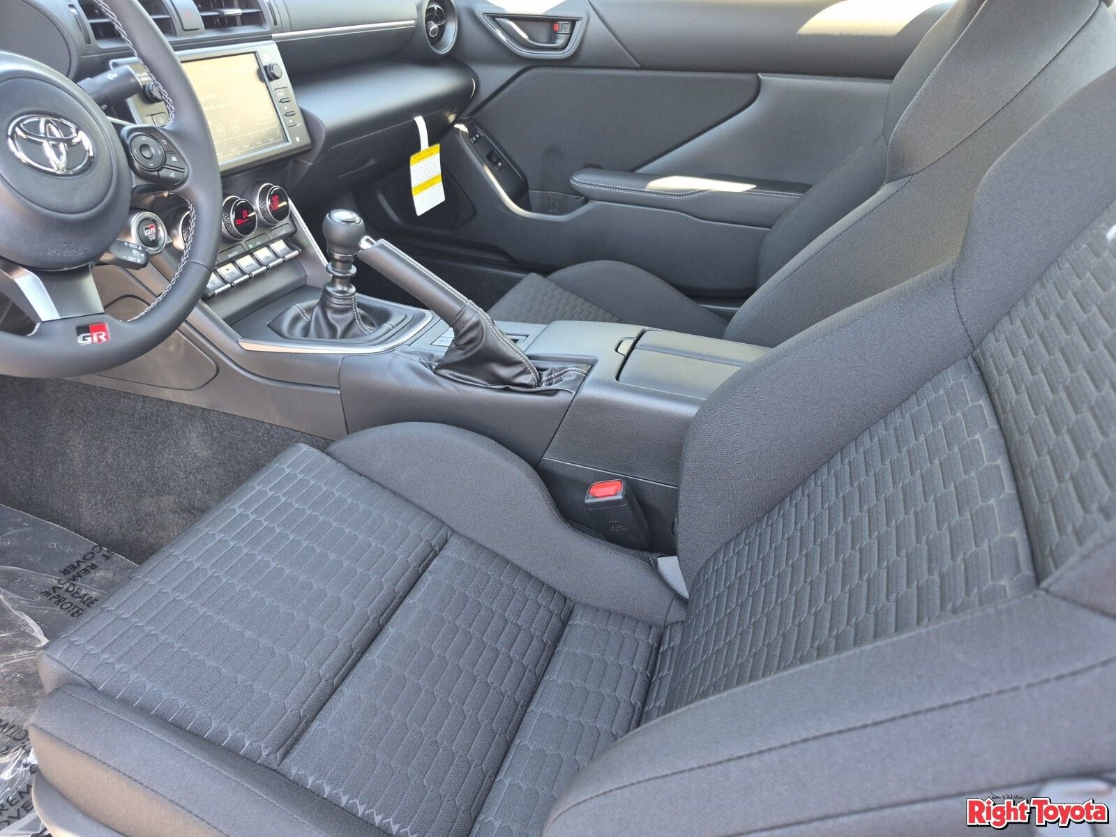 New 2026 Toyota GR86 w/ ALL Weather Mat Package (TMS) RWD image 15
