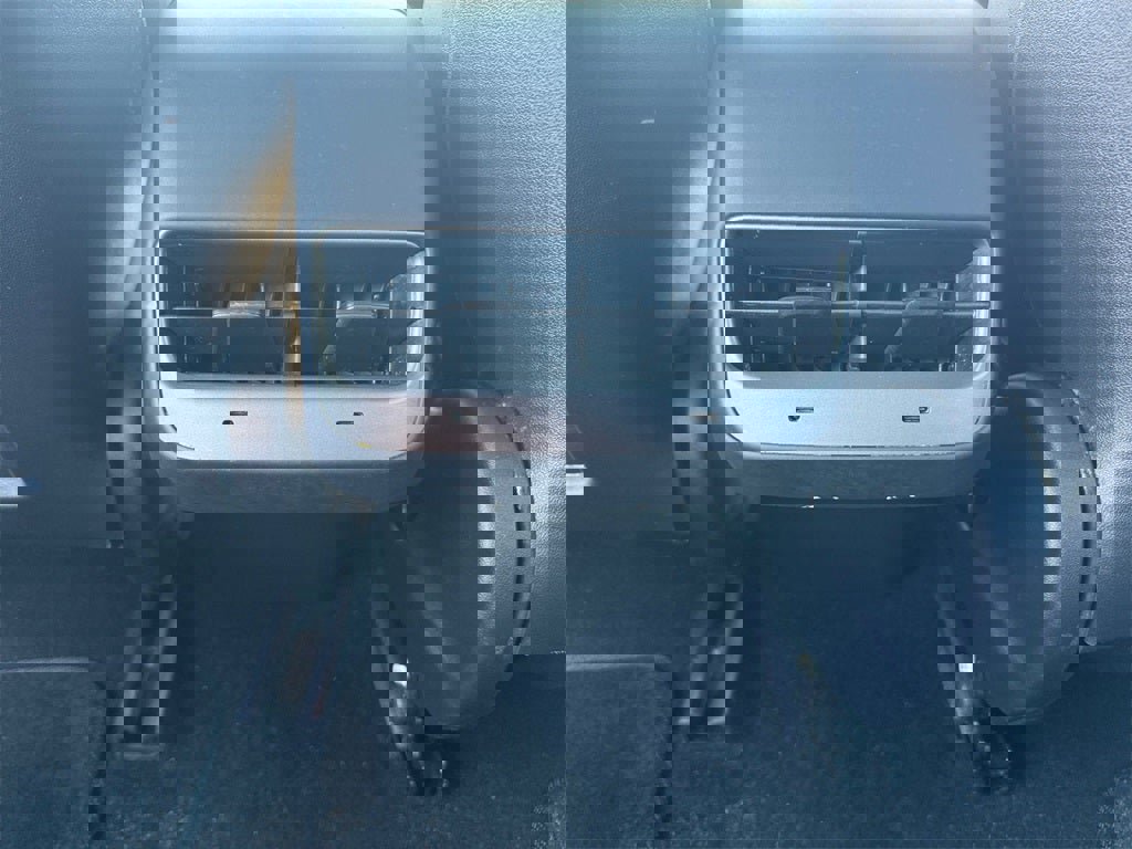 Used 2023 Tesla Model 3 Standard Range image 25