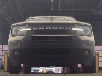 Used 2025 Ford Bronco Sport Big Bend w/ Convenience Package AWD/4WD image 3