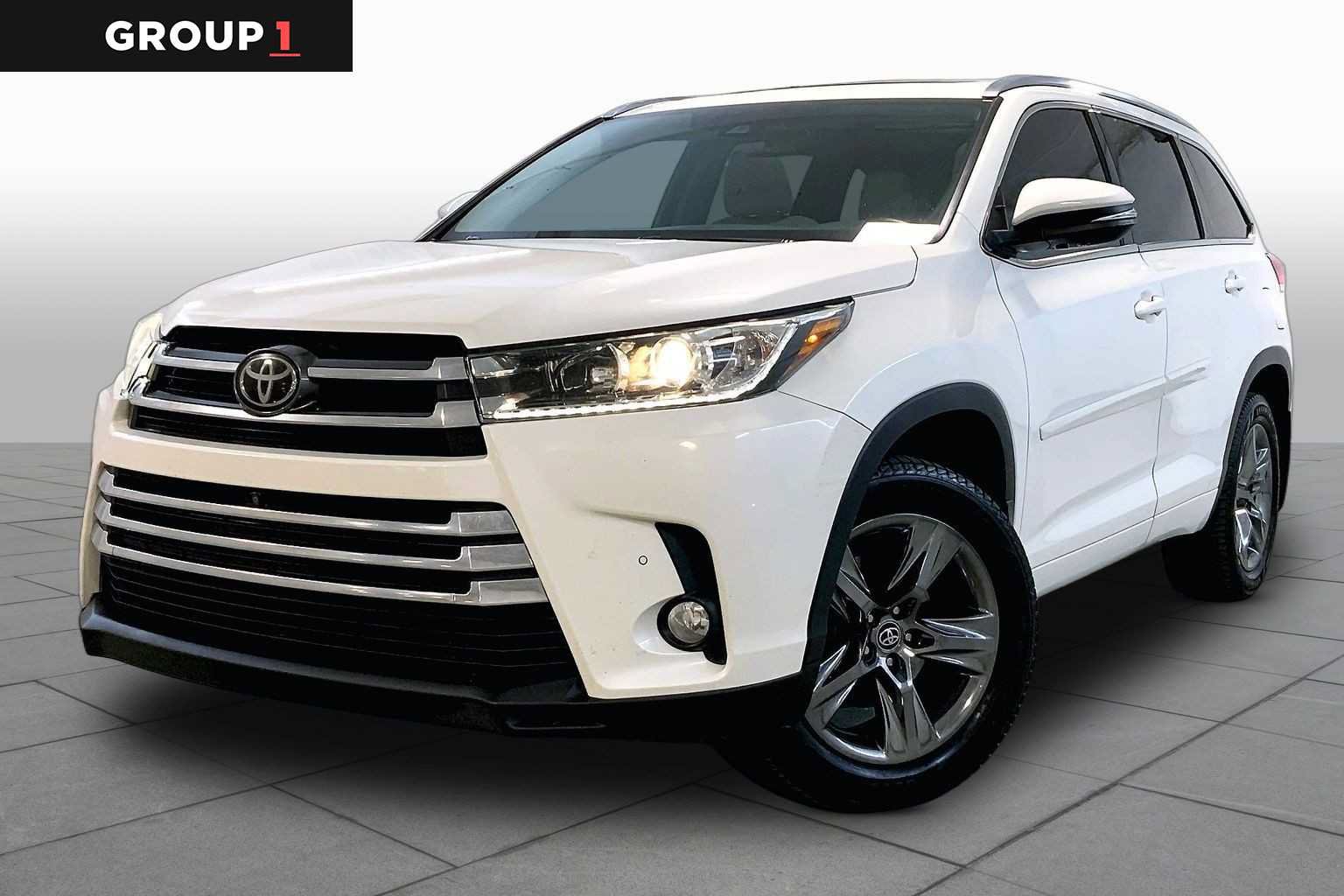 Used 2017 Toyota Highlander Limited Platinum AWD/4WD image 1