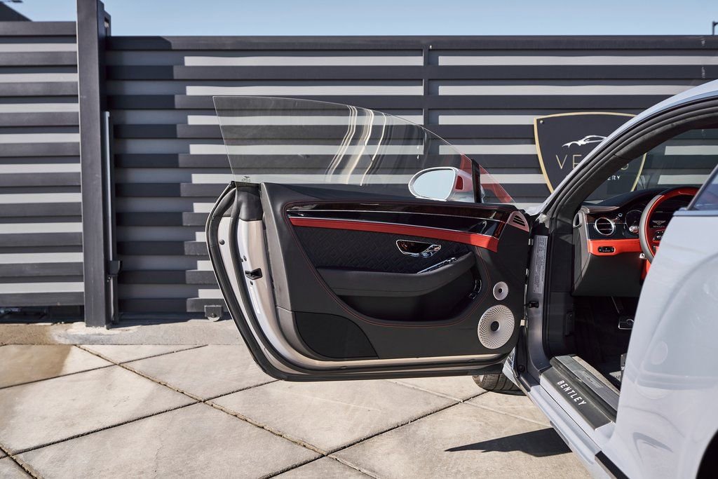 Used 2023 Bentley Continental GT Azure image 25