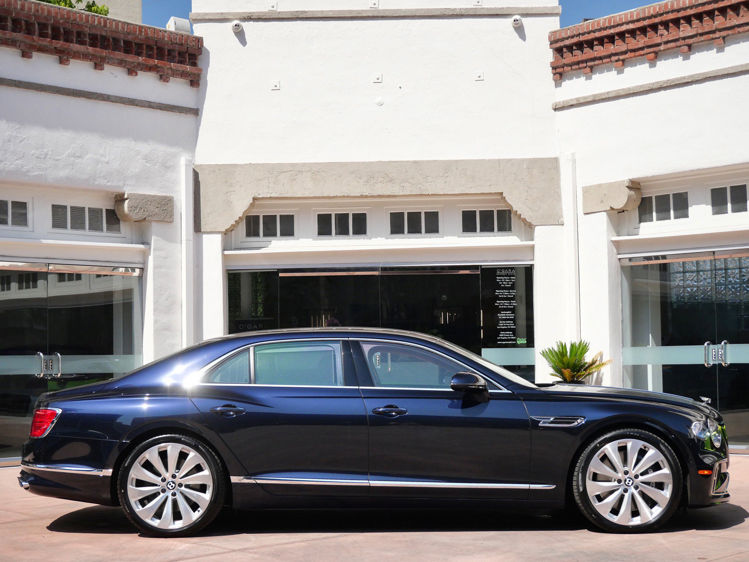 New 2026 Bentley Flying Spur V8 AWD/4WD image 5