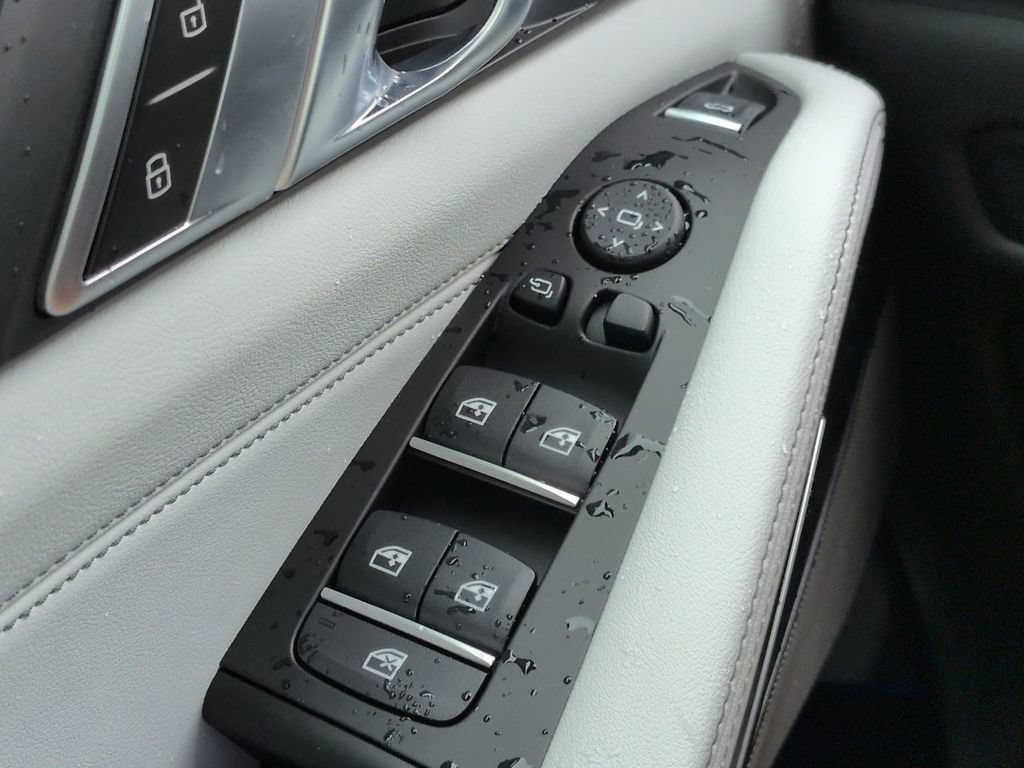 New 2026 BMW X5 sDrive40i w/ M Sport Package RWD image 24