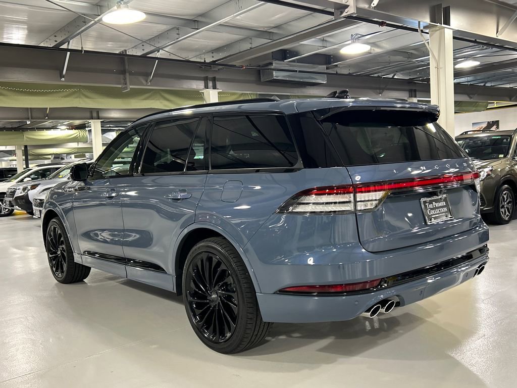Used 2026 Lincoln Aviator Reserve w/ Jet Appearance Package AWD/4WD image 4