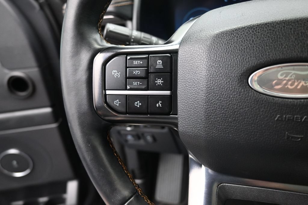 Used 2024 Ford Expedition Max Platinum RWD image 3