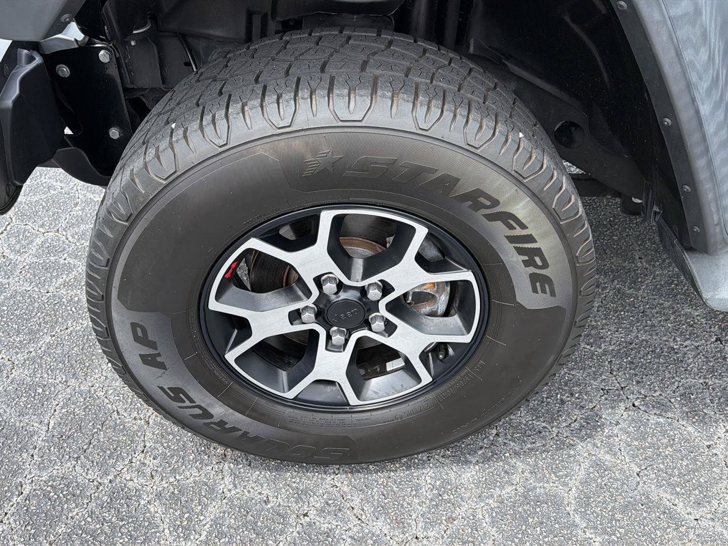 Used 2019 Jeep Wrangler Unlimited Rubicon AWD/4WD image 37