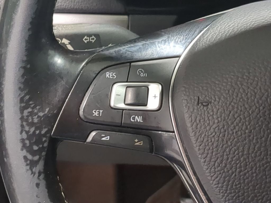 Used 2016 Volkswagen Jetta Sport FWD image 27