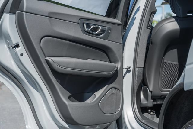 New 2027 Volvo XC60 B5 Ultra AWD/4WD image 38