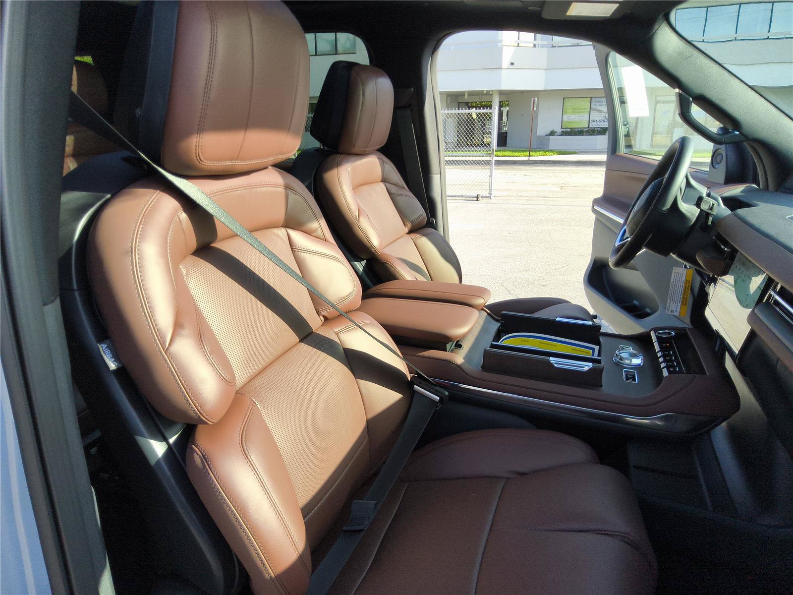 New 2027 Lincoln Navigator Reserve AWD/4WD image 29