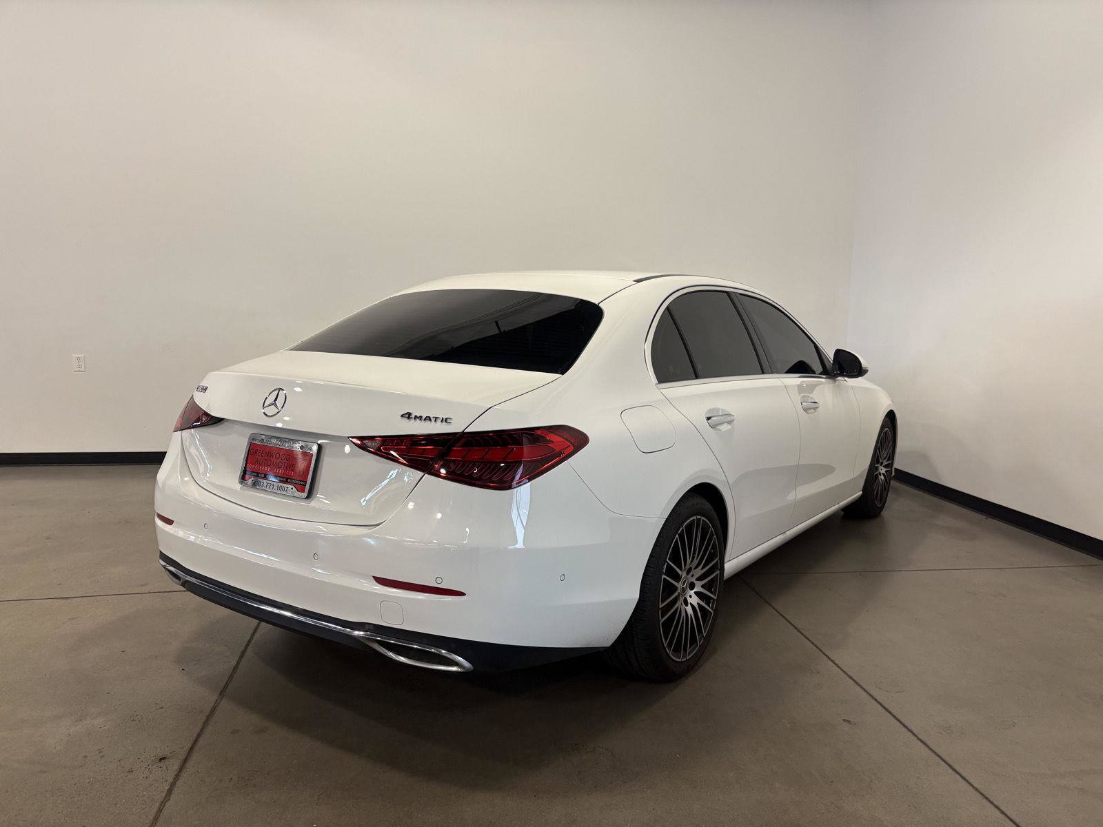 Used 2024 Mercedes-Benz C 300 4MATIC Sedan image 3