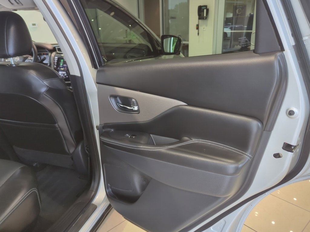 Used 2023 Nissan Murano SL w/ SL Moonroof Package image 43