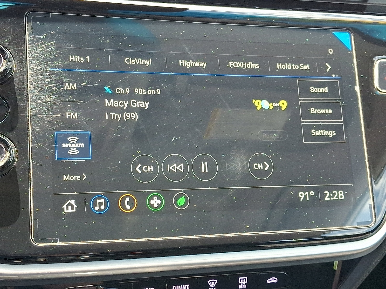 Used 2023 Chevrolet Bolt LT FWD image 19