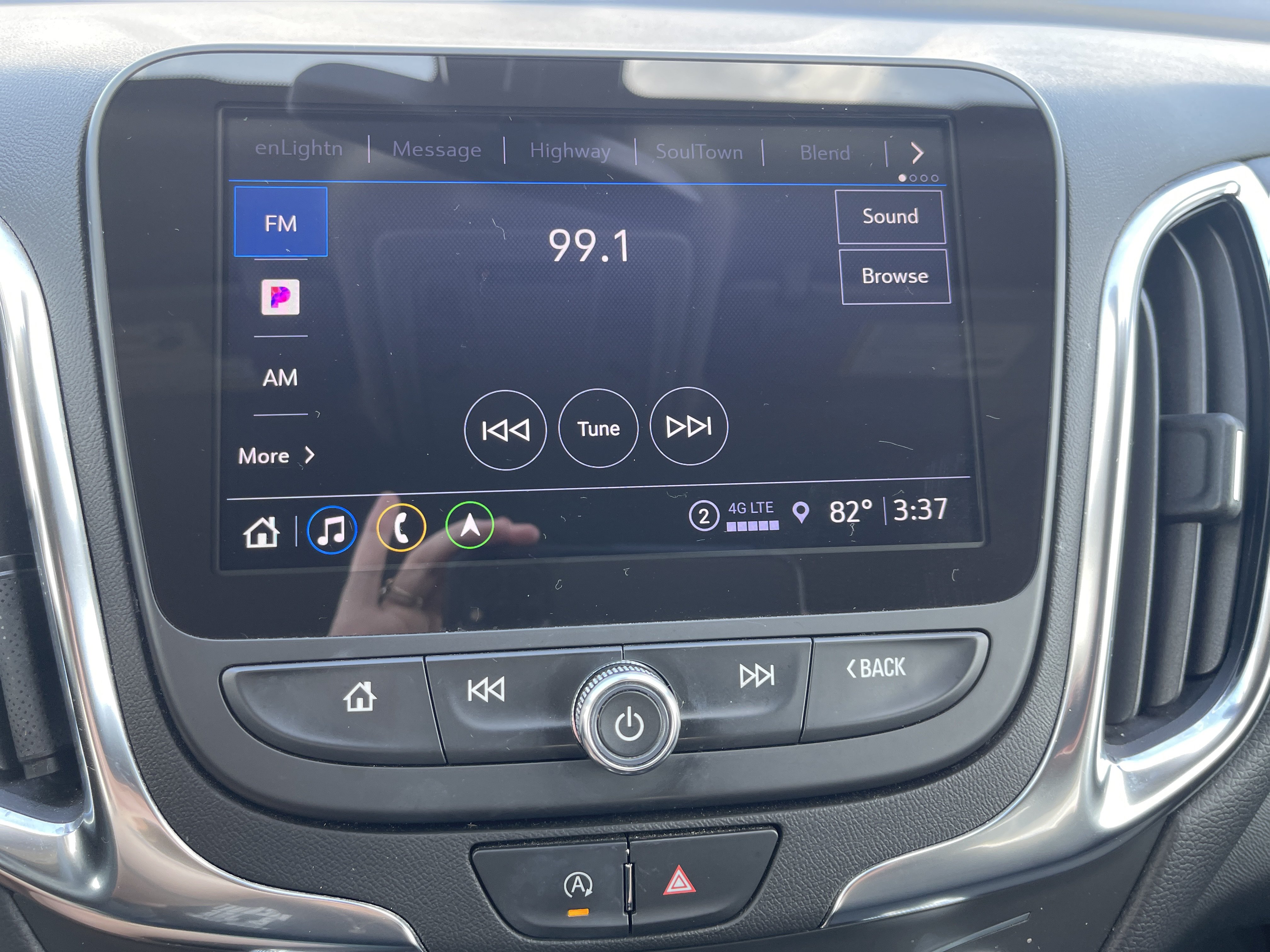 Used 2022 Chevrolet Equinox LT FWD image 25