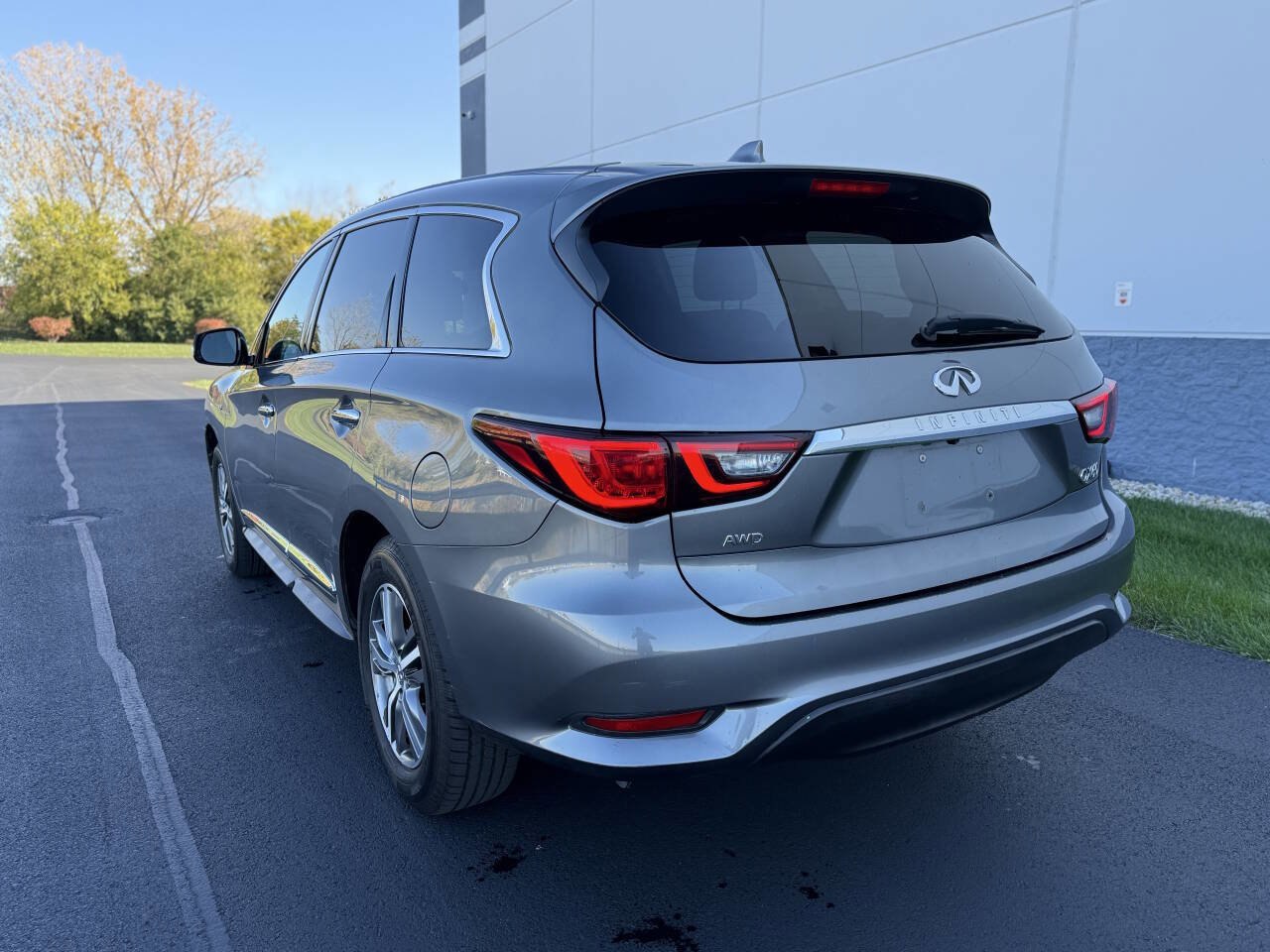 Used 2020 INFINITI QX60 Pure image 3