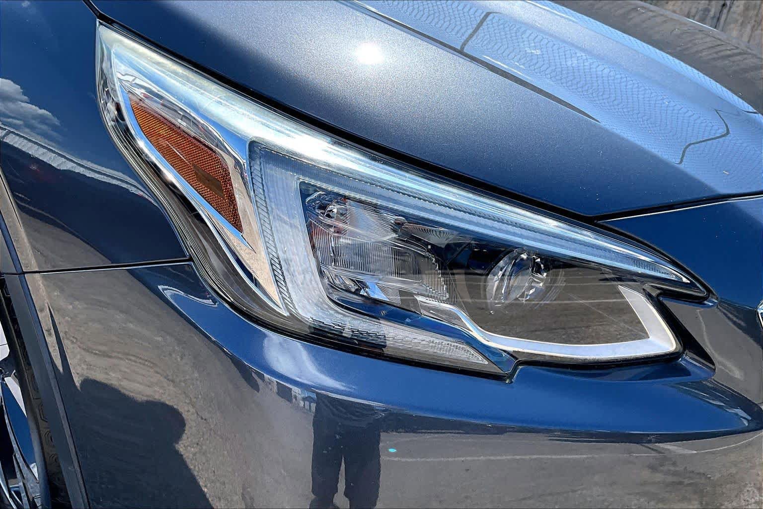 Used 2020 Subaru Outback Touring AWD/4WD image 27