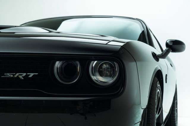 Used 2016 Dodge Challenger SRT Hellcat RWD image 12