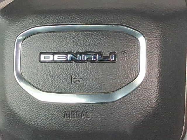 Used 2022 GMC Yukon Denali RWD image 13