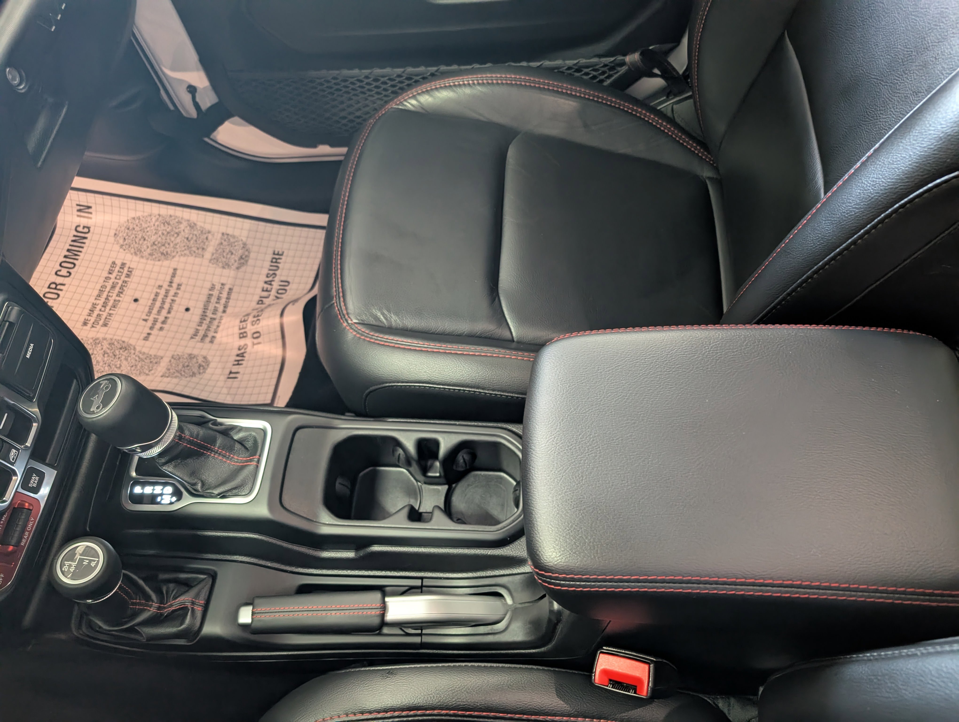 Used 2018 Jeep Wrangler Unlimited Rubicon image 15