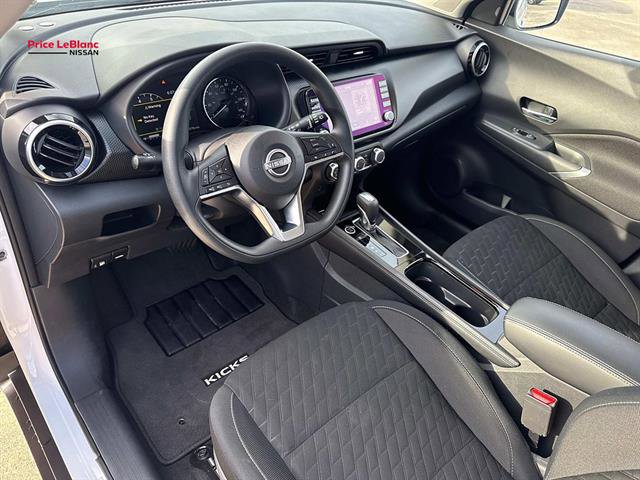 Used 2024 Nissan Kicks SV FWD image 17