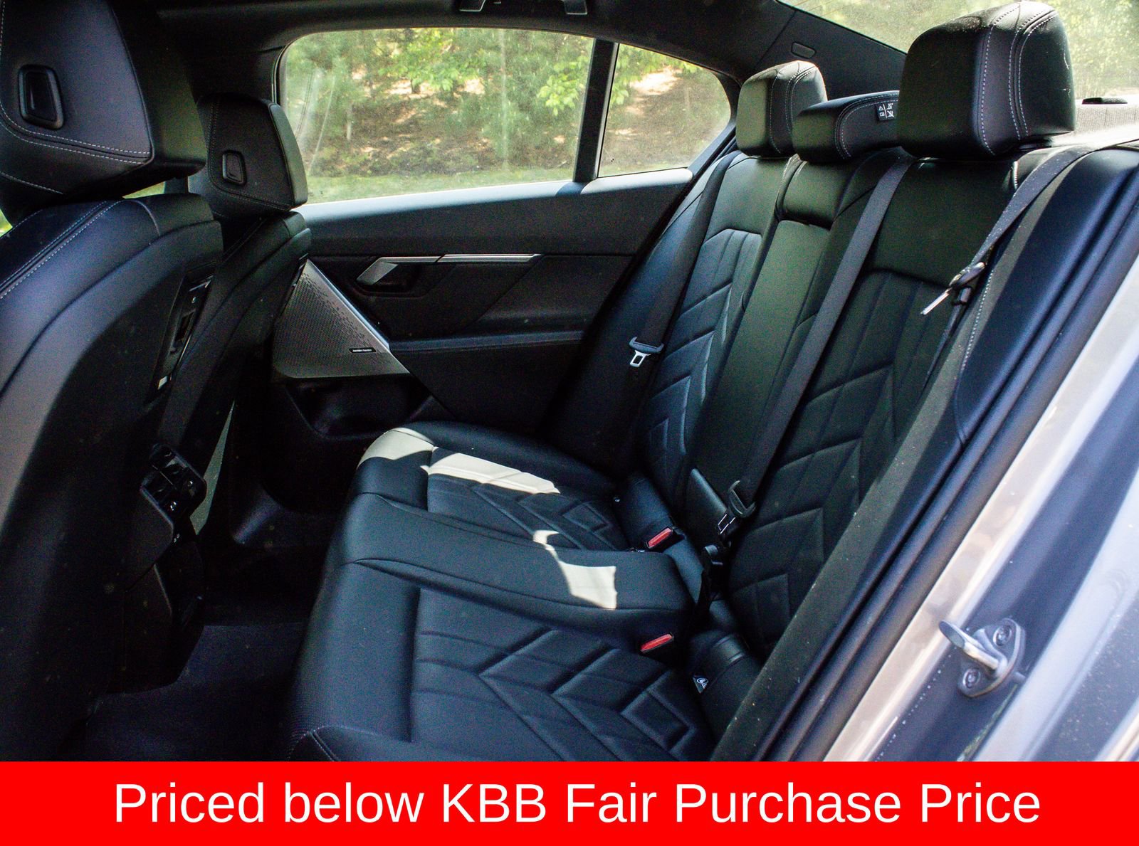 Used 2024 BMW 540i xDrive AWD/4WD image 12