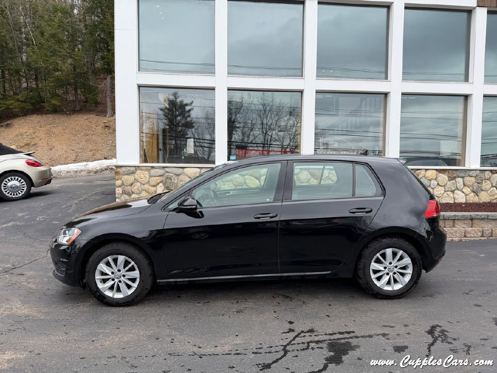 Used 2016 Volkswagen Golf S image 11