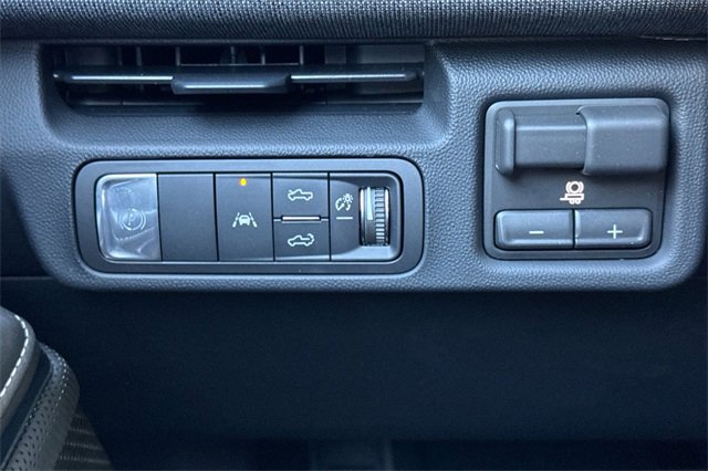 New 2026 GMC Sierra EV Elevation image 29