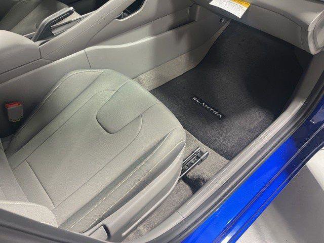 New 2026 Hyundai Elantra Sport image 21