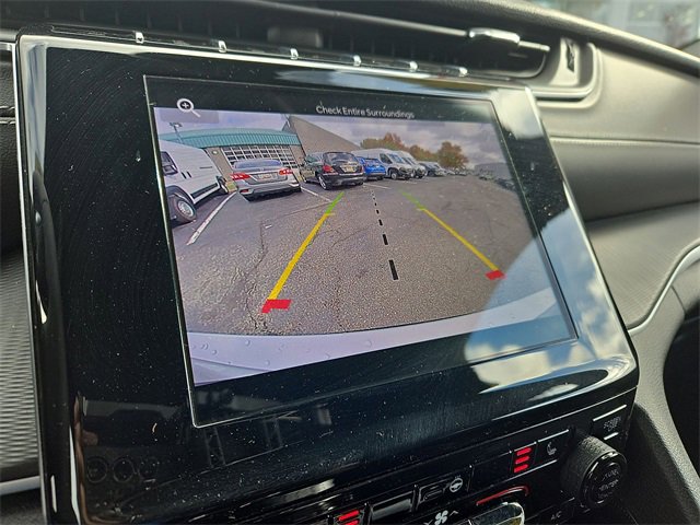 Used 2024 Jeep Grand Cherokee L Laredo w/ Luxury Tech Group I image 21