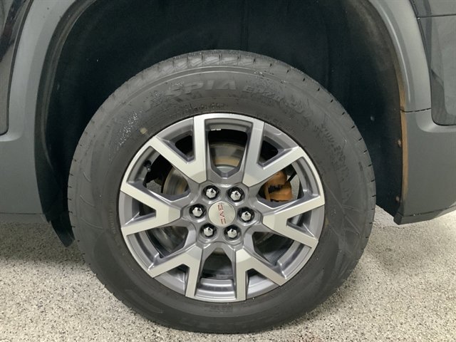 Used 2020 GMC Acadia SLE image 12