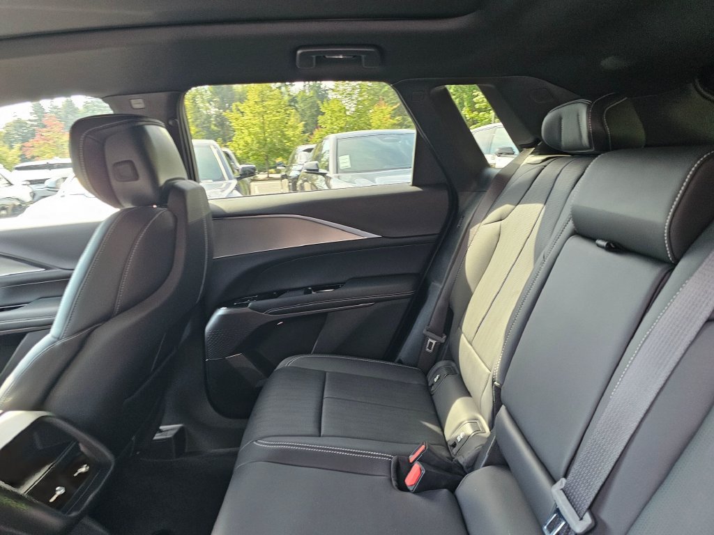 New 2027 Cadillac Lyriq Luxury AWD/4WD image 20