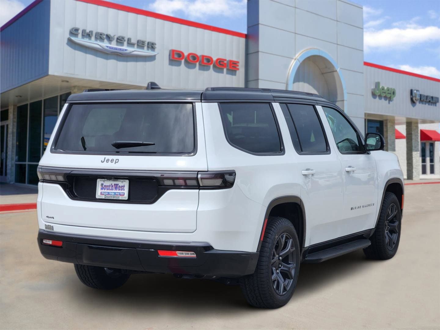 New 2026 Jeep Grand Wagoneer 4WD image 5