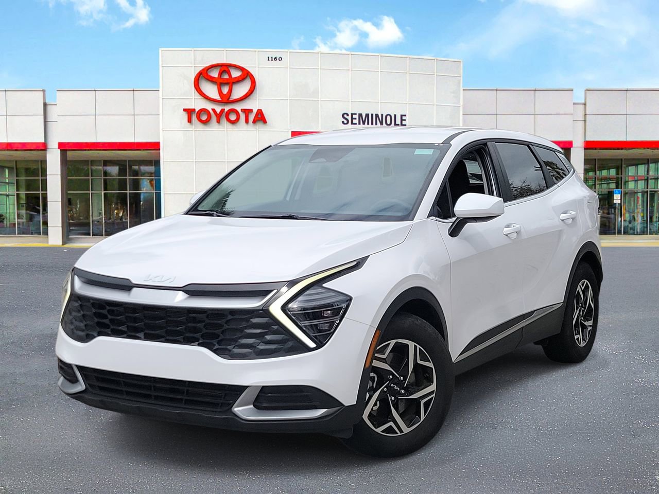 Used 2025 Kia Sportage LX