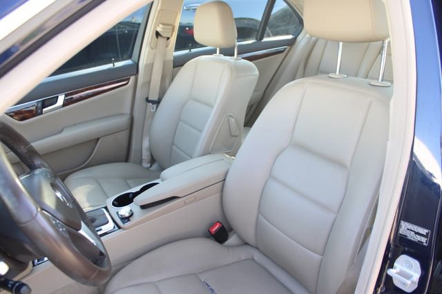 Used 2014 Mercedes-Benz C 300 4MATIC Sedan image 20