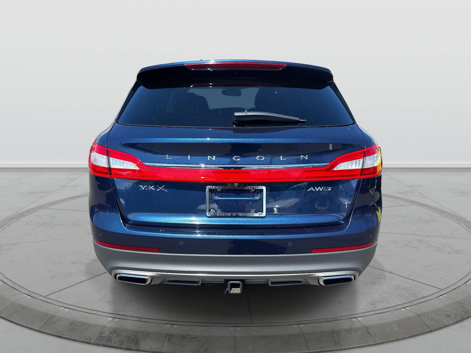 Used 2017 Lincoln MKX Reserve image 4
