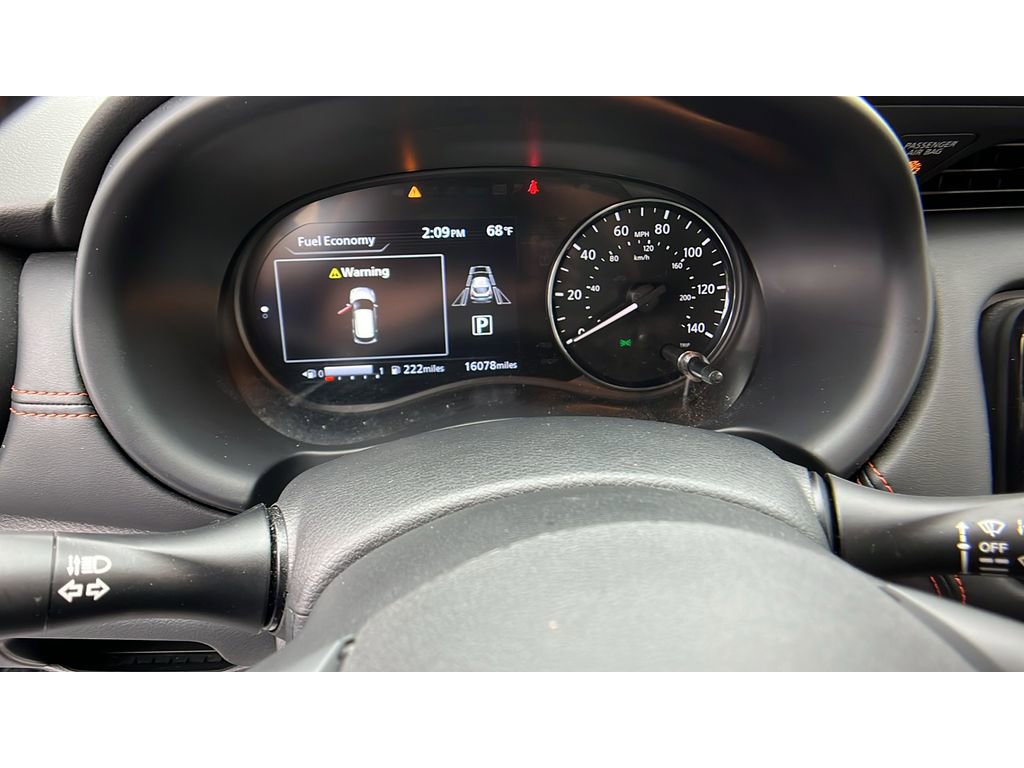 Used 2023 Nissan Kicks SR image 8