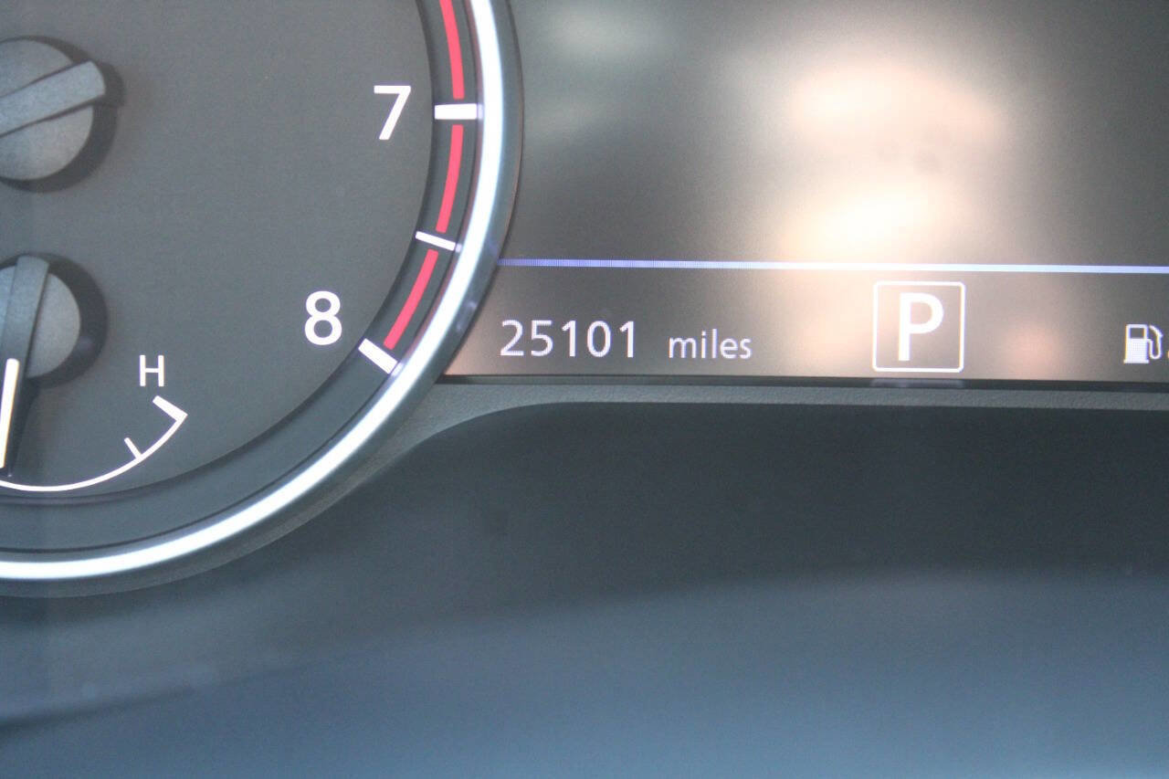 Used 2021 Nissan Sentra SR image 39