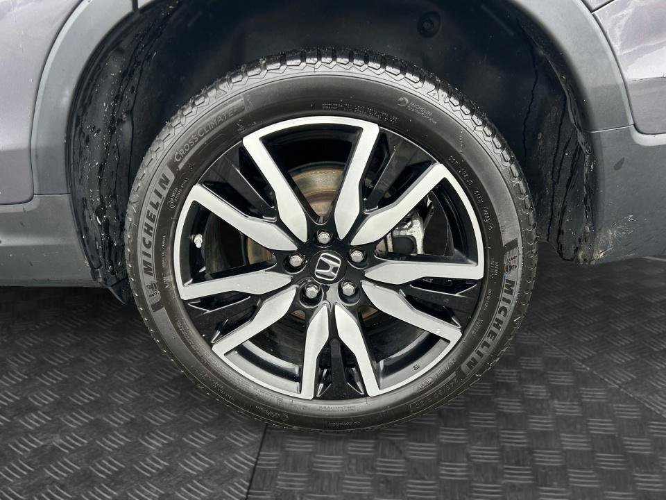 Used 2021 Honda Pilot Touring image 26