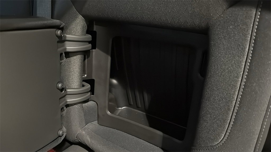 Used 2020 Chevrolet Silverado 1500 LT w/ All-Star Edition image 19