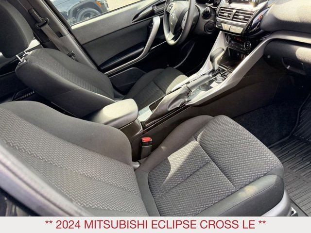 Used 2024 Mitsubishi Eclipse Cross LE image 10