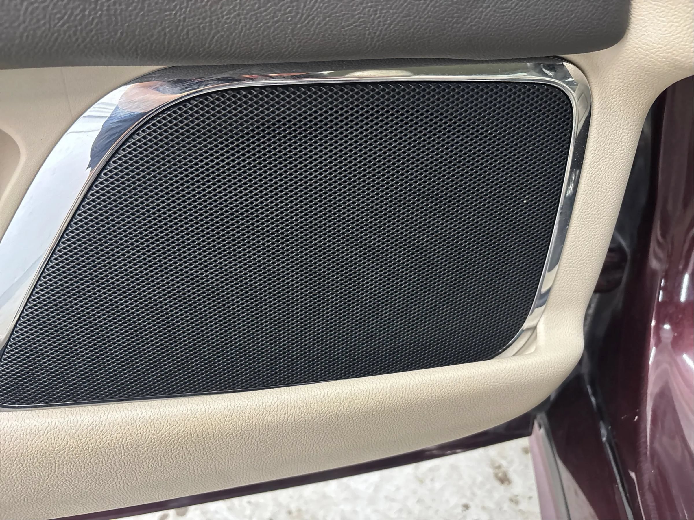 Used 2017 Lincoln Continental Select FWD image 38
