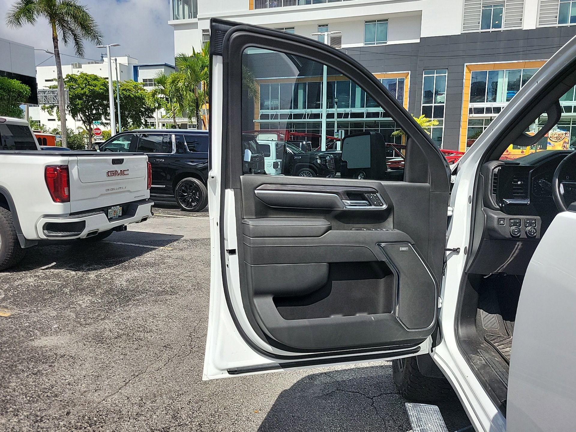 Used 2025 Chevrolet Silverado 3500 LTZ w/ Trail Boss Package AWD/4WD image 17