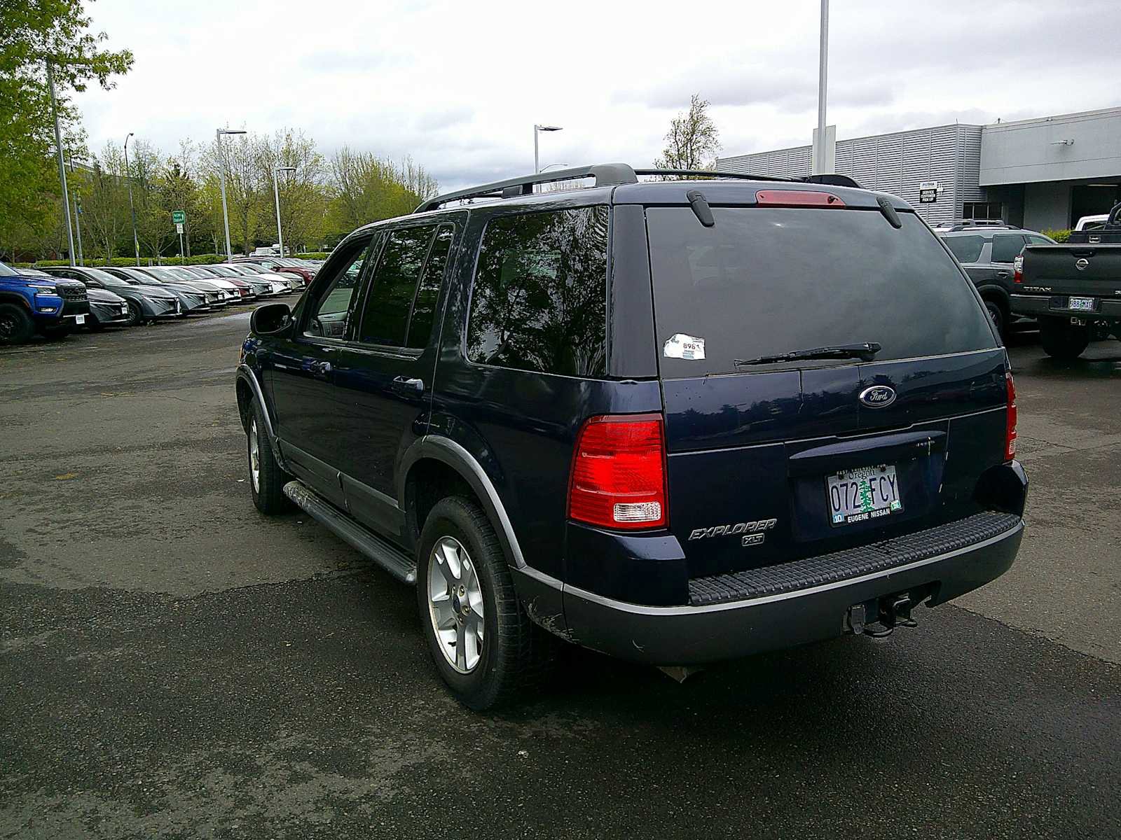 Used 2003 Ford Explorer XLT AWD/4WD image 3