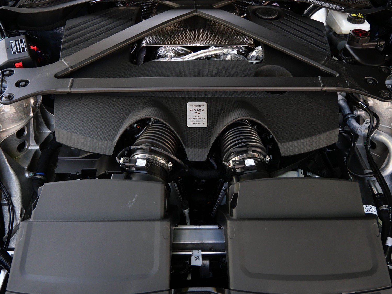 New 2026 Aston Martin V8 Vantage S RWD image 20