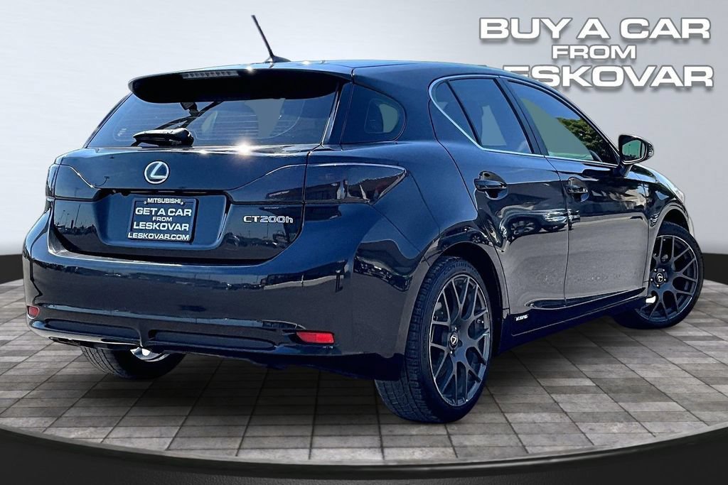 Used 2012 Lexus CT 200h Premium w/ Leather Pkg FWD image 13