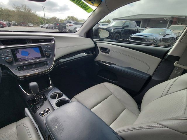 Used 2013 Toyota Avalon Limited image 3