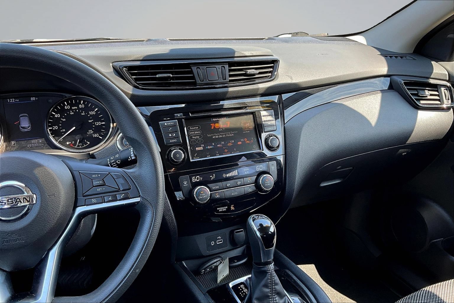 Used 2020 Nissan Rogue Sport SV AWD/4WD image 8