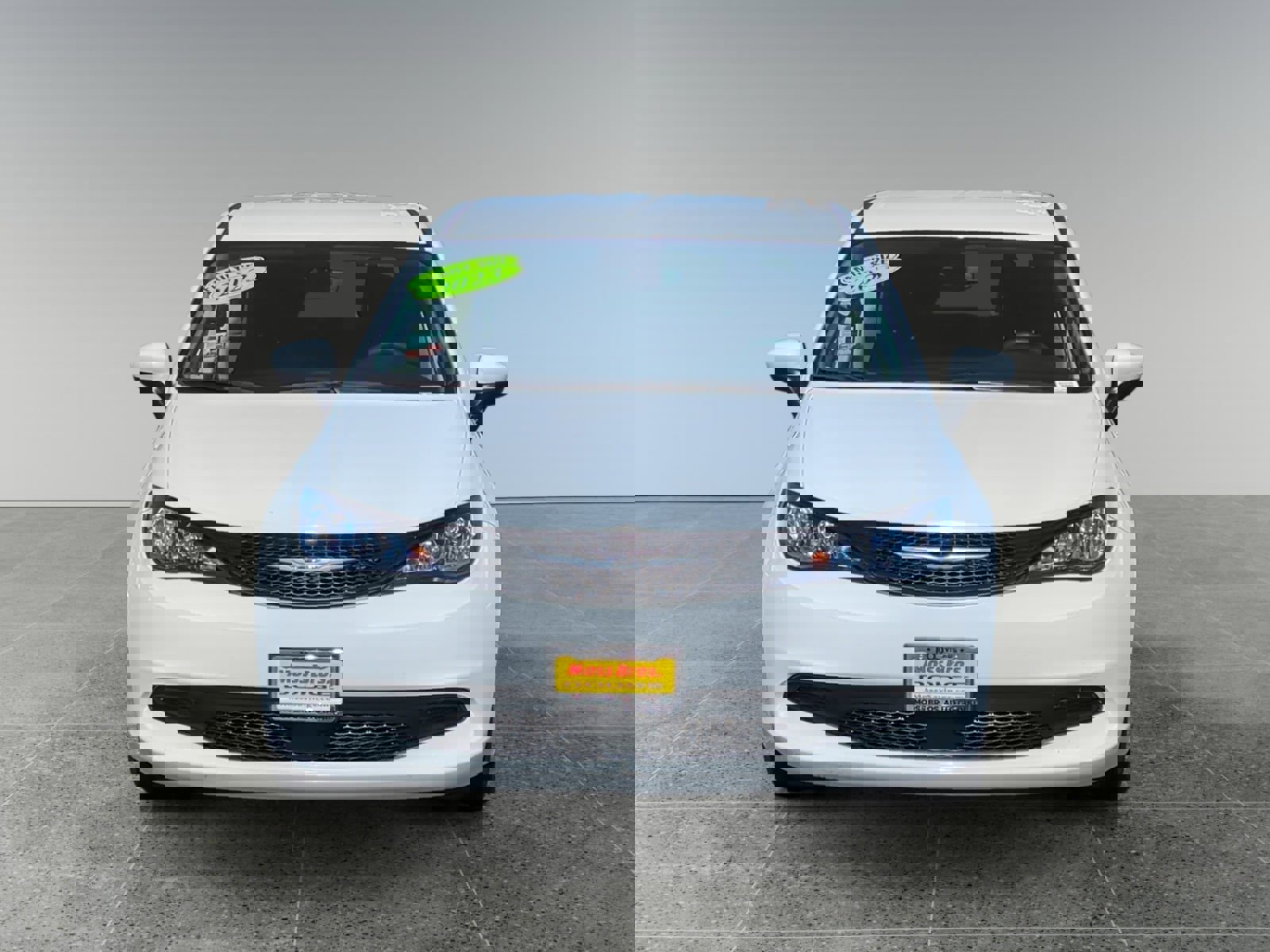 Used 2023 Chrysler Voyager LX image 8