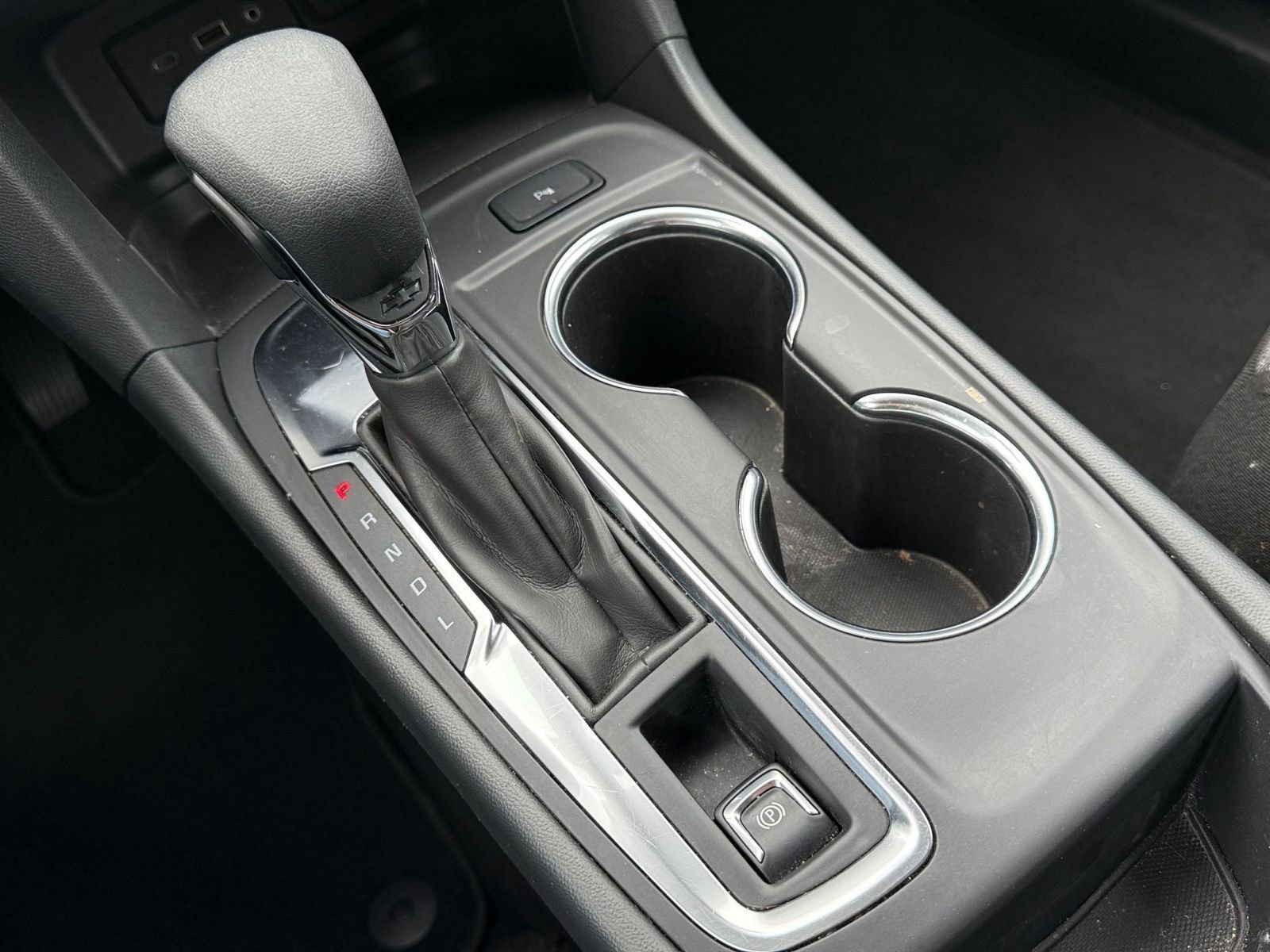 Used 2024 Chevrolet Equinox LT FWD image 42