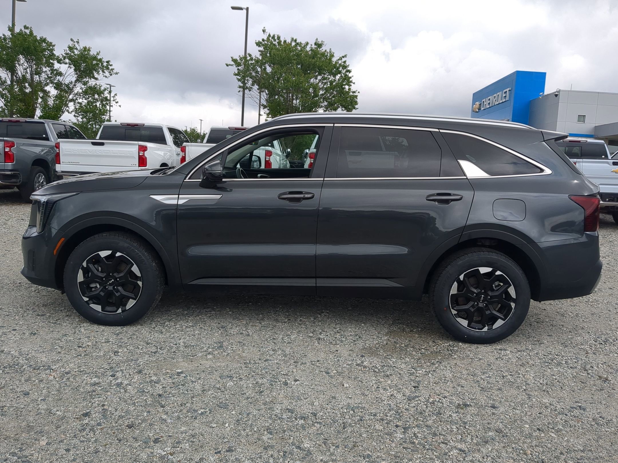 Used 2024 Kia Sorento S AWD/4WD image 7