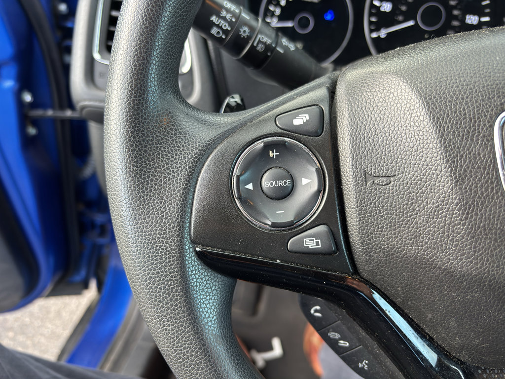 Used 2018 Honda HR-V EX image 9